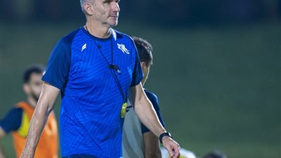 كارتيرون يطلب ضم 3 لاعبين من الدوري المصري لتدعيم التعاون السعودي