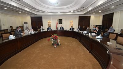 وزير الإسكان يكشف آخر تطورات تسليم أراضي “بيت الوطن” للمصريين بالخارج