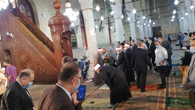 احتفالا بالعيد القومي للمحافظة.. وزير الاوقاف ومفتي الجمهورية يؤديان صلاة الجمعة بالسيد البدوي بطنطا