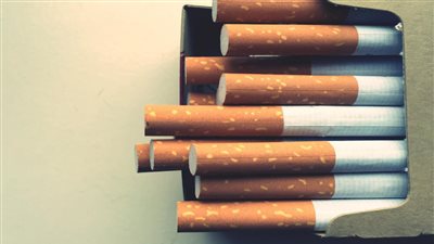 أمن أسيوط يضبط 392 كرتونة سجائر مهربة جمركيًا بحوزة شخصين