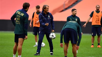 مانشيني يُعلن قائمة إيطاليا.. وسيلفستري يظهر لأول مرة