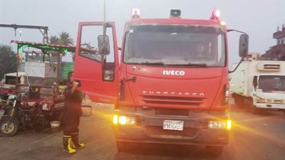 على مساحة 1000 متر.. إخماد حريق بـ”قش الأرز” في الشرقية (صور)