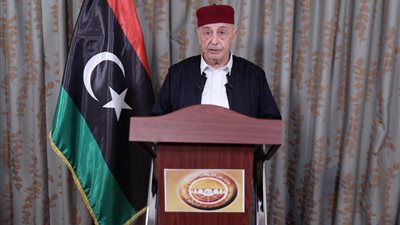 رئيس البرلمان الليبي يصل القاهرة للقاء مسؤول أمريكي