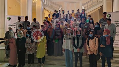 “أنا من سوهاج وفيه تذاكر قطر”.. كواليس إلغاء احتفالية تكريم أوائل الثانوية العامة (فيديو)