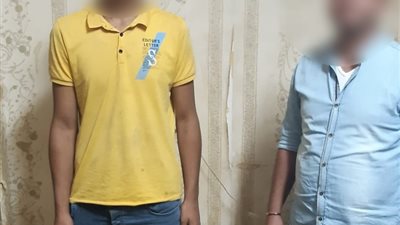 ضبط 5 أشخاص يتلقون أموالا من المواطنين بزعم توظيفها بالإسكندرية