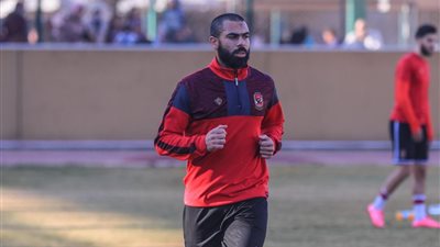 لائحة اتحاد الكرة تحرم الأهلي من أحمد فتحي في نهائي إفريقيا لهذا السبب