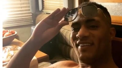 محمد رمضان يكشف كلمات أغنيته الجديدة “مومبيه” (فيديو)