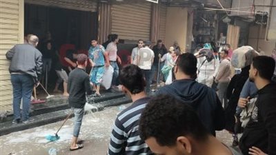 السيطرة على حريق داخل مول تجاري شهير في العتبة | بث مباشر