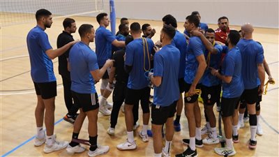 لقطات من مران الأهلي الختامي قبل مواجهة السلام العماني بالبطولة العربية للكرة الطائرة