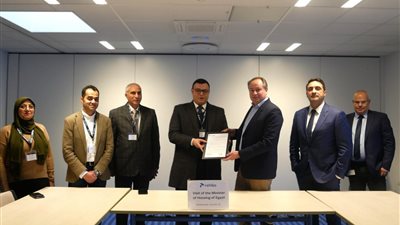 الإسكان تبحث مع rehlko العالمية إنشاء مصنع لتجميع وحدات توليد الكهرباء بمصر