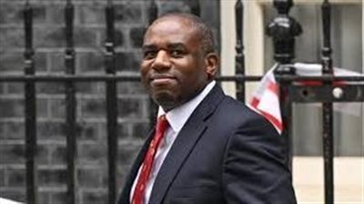 وزير الخارجية البريطاني يزور مصر لمناقشة الأوضاع في غزة والسودان