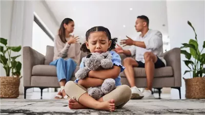 كيف ينعكس الطلاق على صحة الأطفال بعد مرور سنوات طويلة؟| دراسة