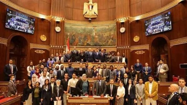  منحة ناصر للقيادة