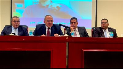 القنصلية المصرية بالرياض تعقد لقاءً مفتوحا مع أبناء الجالية 