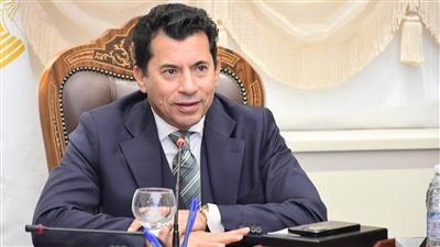 وزير الرياضة يطمئن على بعثتي الأهلي وبيراميدز في جنوب إفريقيا