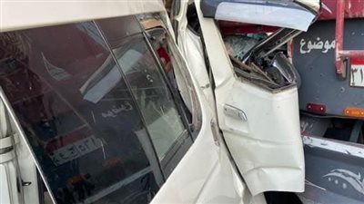 مصرع شخصين وإصابة 15 آخرين إثر انقلاب ميكروباص بالطريق الصحراوي الشرقي بالمنيا