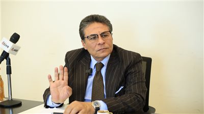 المستشار طاهر الخولي: الدستور يُقر بقانون الإيجار القديم ضمنيا إذا لم يُصدره الرئيس خلال 30 يومًا