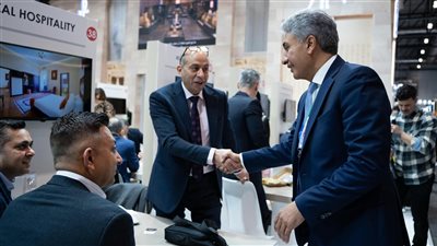 وزير السياحة يتفقد الجناح المصري المُشارك في المعرض الدولي بالعاصمة الإسبانية | صور