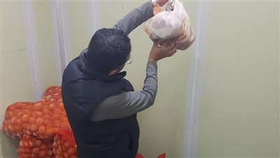 20 محضرًا لمخالفات بمنشآت غذائية والتحفظ على أغذية منتهية الصلاحية في حملة ببني سويف 