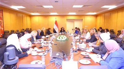 وزيرة التضامن تلتقي عددًا من سفيرات الدول الأجنبية لبحث سبل التعاون