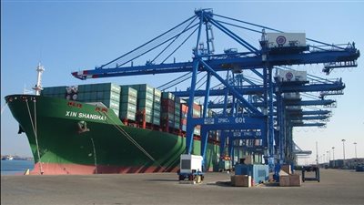 دمياط لتداول الحاويات تتوصل لاتفاق مع الخط الملاحي ONE لتقديم خدمات بحرية جديدة بمحطة الحاويات