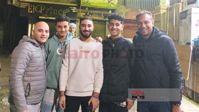 الدنيا لسه بخير.. شباب يردون 155 ألف جنيه ولابتوب لمندوب بالجيزة| صور