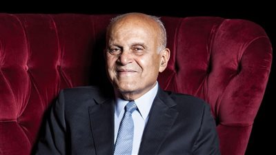 ماسبيرو يدرس إنتاج مسلسل عن مجدي يعقوب| خاص