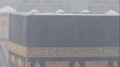 مشهد مهيب.. أمطار غزيرة على مكة المكرمة