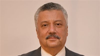 فوز عميد الآداب الأسبق بجامعة القاهرة بمنصب نائب رئيس اللجنة الإقليمية لبرنامج ذاكرة العالم باليونسكو