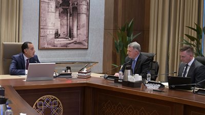 مدبولي يبحث مع مسؤولي شركة شيفرون العالمية تعزيز سُبل التعاون المشترك