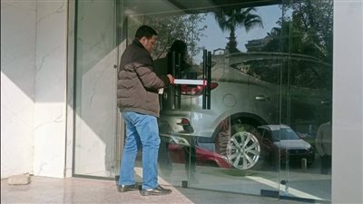 غلق وتشميع معرض سيارات كينج موتورز بمدينة نصر| صور