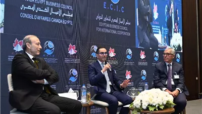 وزير الاستثمار يستعرض خطة الوزارة لجذب الاستثمارات المحلية والأجنبية وزيادة معدلات التجارة الخارجية لمصر