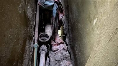 العثور على طفل حديث الولادة بمنور عقار في شبرا الخيمة بالقليوبية