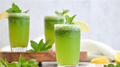 طريقة عمل عصير ليمون بالنعناع.. سموزي منعش ولذيذ