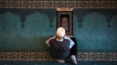 أدعية نبوية لكل موضع في الصلاة.. 7 صيغ تجلب الخشوع وتزيد الثواب