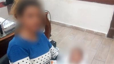 عرض السيدة على الطب النفسي.. قرارات جديدة بشأن واقعة التسول برضيع عارٍ في الإسكندرية