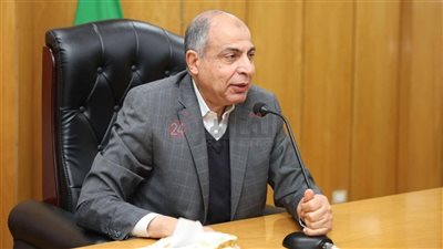 محافظ المنيا يتابع تجهيزات قوافل مساعدات غزة والمعارض الرمضانية استعدادا للشهر الفضيل