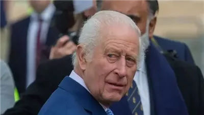 مخاوف من فقدان الملك تشارلز لعقله بسبب معاناته مع السرطان