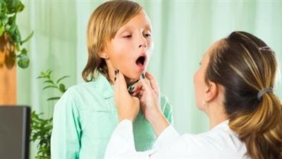 كيف يؤثر النظام الغذائي على صحة الغدة الدرقية عند الأطفال؟