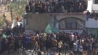 الفصائل الفلسطينية تنتهي من تسليم الدفعة الثالثة من الأسرى الإسرائيليين