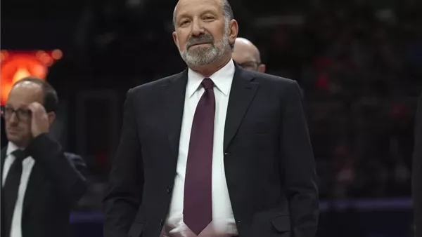  الملياردير هوارد