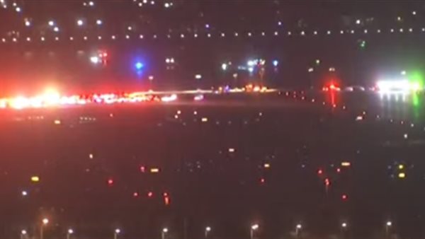 تحطم الطائرة ومحاولة