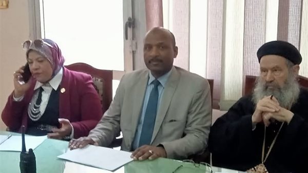 لجنة اختيار الأم