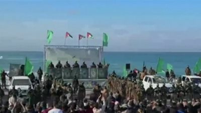 بحضور الجرحى وأهالي الشهداء.. المقاومة الفلسطينية تستعد لتسليم 3 أسرى إسرائيليين مقابل تحرير 183 فلسطينيًا 