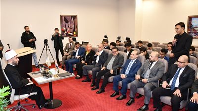 وزير الأوقاف: لا انفصال عن السوشيال ميديا ولا ذوبان فيها.. والتوازن هو الحل