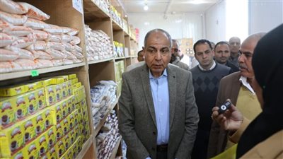 بتخفيضات تتخطى 30%.. محافظ المنيا يفتتح منفذا لبيع السلع الغذائية بديرمواس