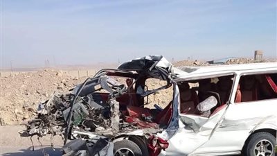 مصرع سائق وإصابة 6 أشخاص في حادث تصادم بطريق القطامية