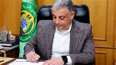 محافظ الإسماعيلية يعتمد نتيجة الفصل الدراسي الأول للشهادة الإعدادية