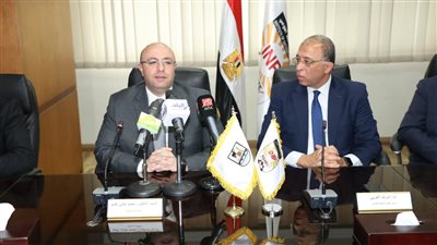 محافظ بني سويف يشهد توقيع مذكرة لتوسعة المساحة المخصصة لإنشاء منطقة متكاملة للنباتات الطبية والعطرية