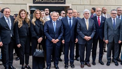 البنك المركزي يدعم مشروعي تطوير بمستشفى النساء والتوليد المجاني وطوارئ مستشفى الأطفال